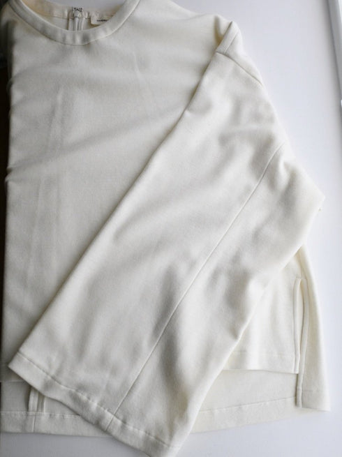 relax wool top